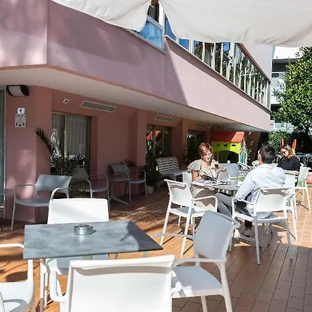 Alfa Tao 酒店 里乔内